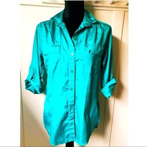 Beautiful turquoise blouse in excellent condition